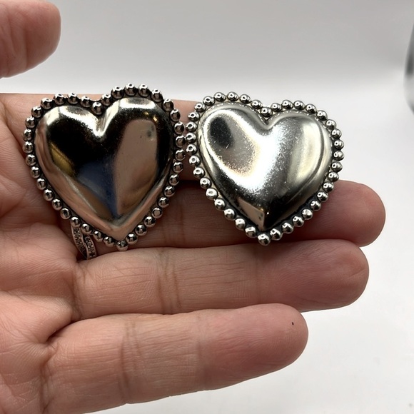 Heart Large Chunky Clip on Earrings Lightweight Silver Tone Love - Picture 9 of 12